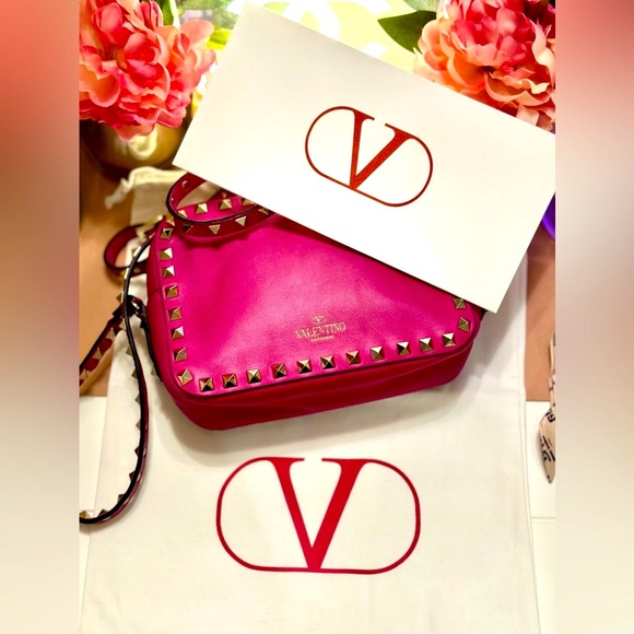 SOLD Pink Valentino Rockstud Crossbody Bag 💗 - Picture 10 of 13